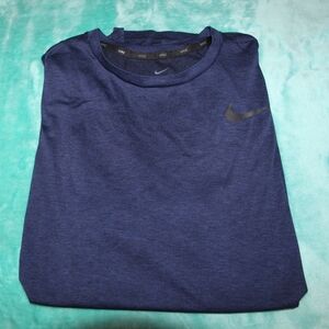 Nike Men's Blue T-Shirt
